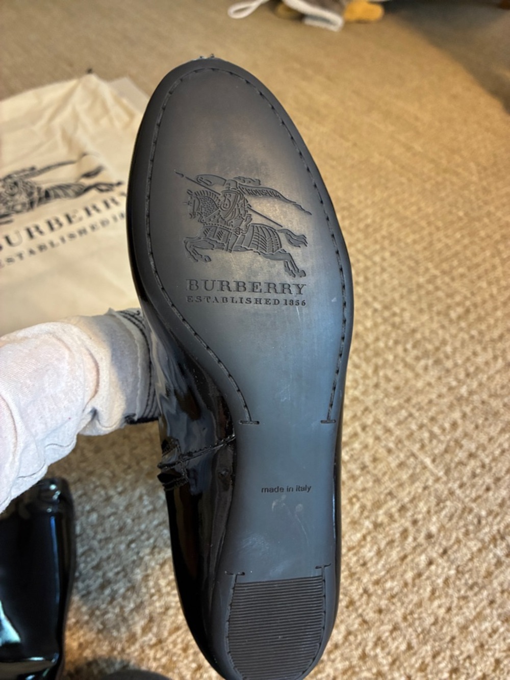 Burberry Glossy Black Patent Mid-Calf Zip Boots - Picture 5 of 12